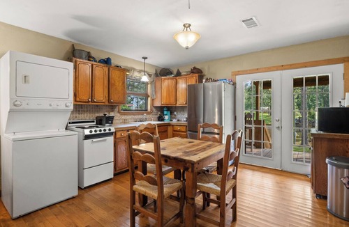 Hemphill Cabin | Charming 2-bedroom Toledo Bend Lakefront cabin in Hemphill TX