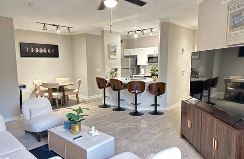 Alden Bridge Apartment | Charming 2BR/2BA Magnolia Pool Gym Oasis