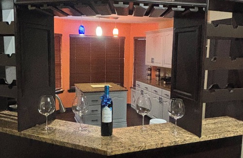 South Arlington House | Charming 3-bedroom house with AC in Grand Prairie