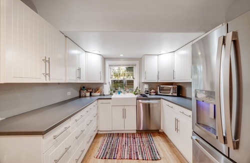 Holbrook Park House | Charming 3 Bedroom 1940s Farm House