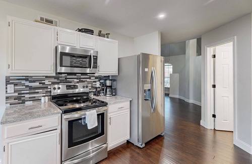 Frisco House | Charming 3-Bedroom Home in Prime Frisco Location Fast WiFi & AC