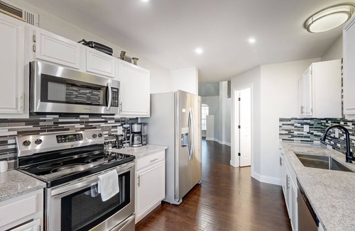 Frisco House | Charming 3-Bedroom Home in Prime Frisco Location Fast WiFi & AC