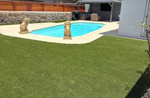Northeast El Paso House | Charming 3-bedroom house with Pool, AC and WiFi in pleasant El Paso