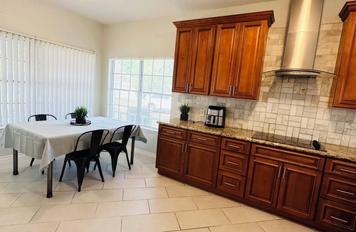 George Bush Park/Eldridge House | Charming 3-bedroom house in Houston perfect for your getaway