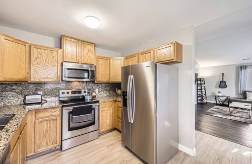 Barnum House | Charming 3-bedroom townhome with WiFi centrally located in delightful Denver
