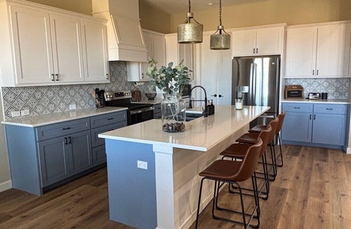 Weston Other | Charming 3-bedroom farmhouse in serene Pilot Point with AC