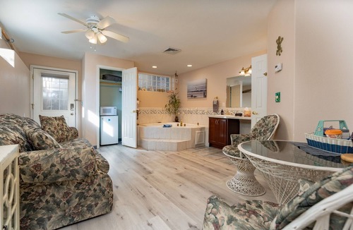 Palisade House | Charming 4-bedroom house in Fruit and Wine country Palisade! Retired BnB