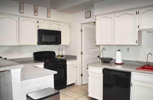 Northeast El Paso House | Charming 4-bedroom house 15 min from fort bliss/great for large groups
