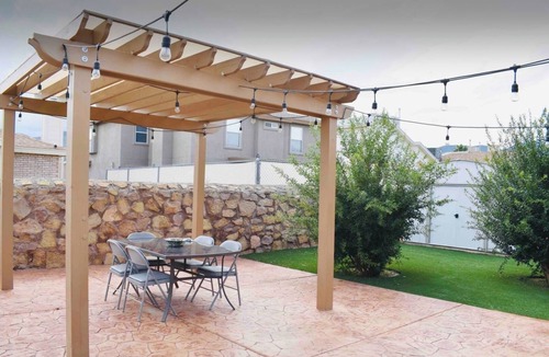Northeast El Paso House | Charming 4-bedroom house 15 min from fort bliss/great for large groups
