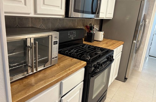 San Antonio House | Charming 4-bedroom house with WiFi and AC in delightful San Antonio