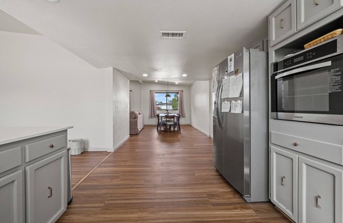 Sierra Vista House | Charming 4BR/2BTH Home l Central Location l Privacte and Cozy l Big Yard