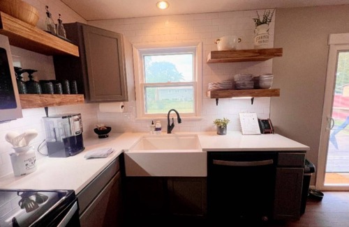 Salina House | Charming 5-bedroom house in Salina perfect for families and group travel