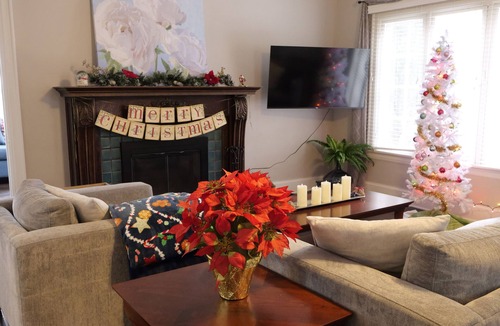 Near South House | Charming and Spacious 4-bedroom house near Downtown Lincoln. Great Family Space.