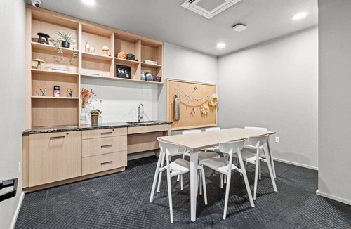 Oak Cliff Apartment | Charming Bishop Arts Suite | Gym + Yoga