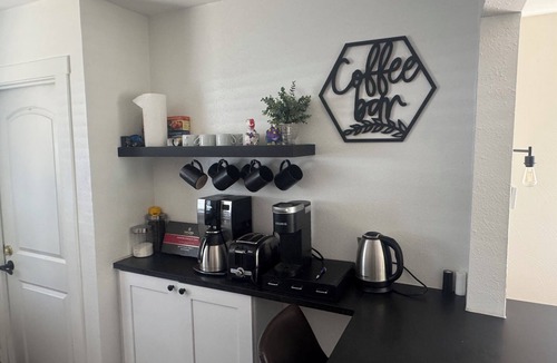 Greeley House | Charming Bungalow Getaway chock full of amenities and close to UNC
