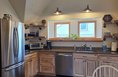 Lyons Apartment | Charming Carriage House in the heart of Lyons, Colorado