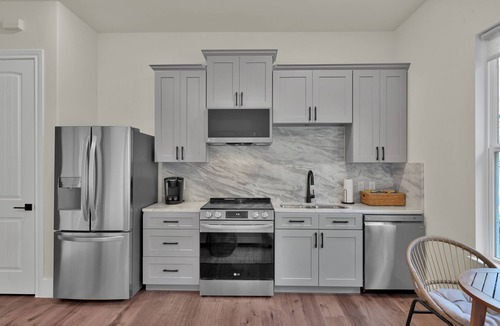 Stagecoach House | Charming Casita with Kitchen and Bath on Lake Apache in serene Stagecoach, TX