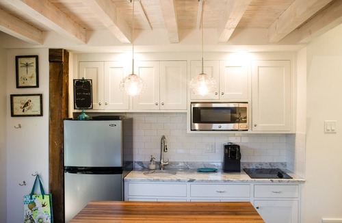 Whittier Apartment | Charming Condo in Downtown Boulder