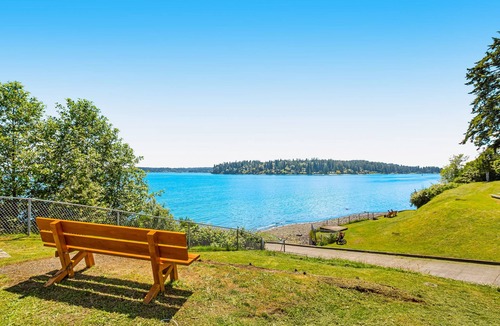Suquamish Condo | Charming condo with bay views, 2 kayaks, free WiFi & steps from the waterfront