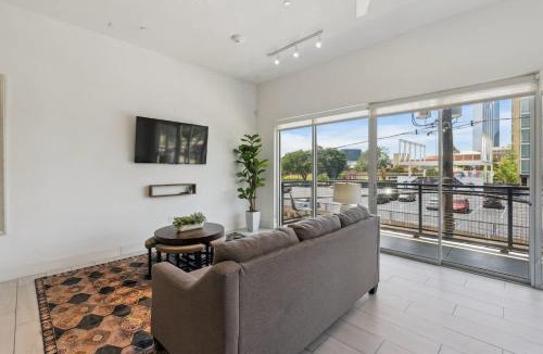 Cedars House | Charming Dallas Loft No 309