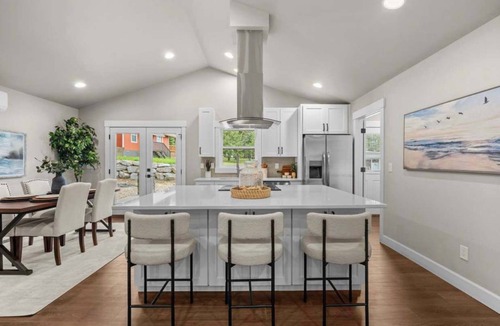 Newport House | Charming Family Home with Scenic Views — Steps from Diamond Lake!