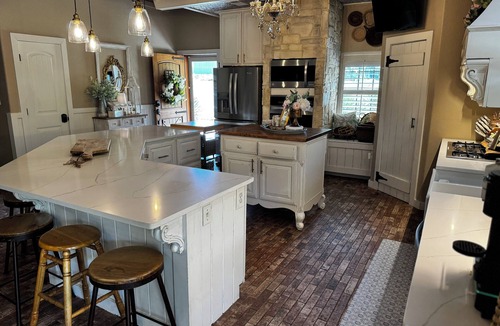 Harrison County House | Charming Farmhouse, Hot Tub, Pool, Outdoor Kitchen, Farm animals & Stocked Pond.