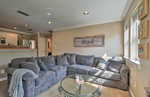 Lake Worth Apartment | Charming Fort Worth Apartment - 8 Mi to Downtown!