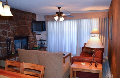 Tabernash Resort | Charming Fraser 2-bedroom at The Pines of Meadow Ridge