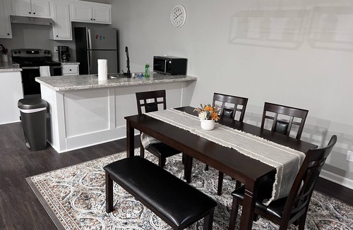 Elliott House | Charming Grenada Lakes Cabin in terrific Grenada with Highspeed WiFi & AC