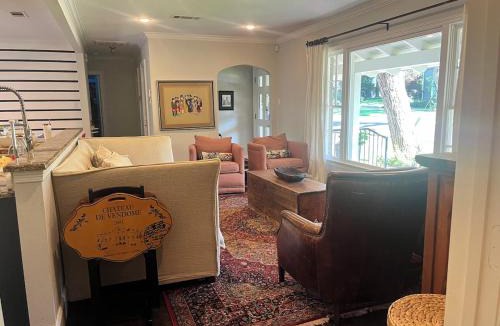 Hollywood - Santa Monica House | Charming Holiday House - Perfect for FIFA Fans!