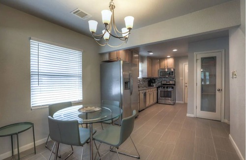 Riverside Terrace House | Charming Home | 2Br 2Ba | Med Center | Downtown
