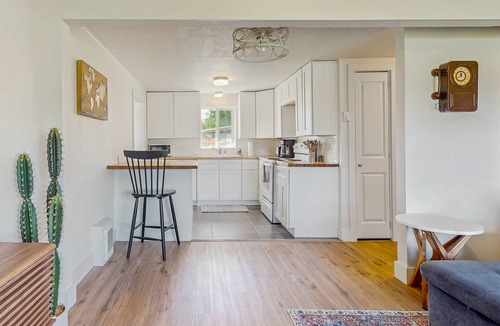 Brewster Cottage | Charming Home Near the Banks of the Columbia River in Scenic Brewster