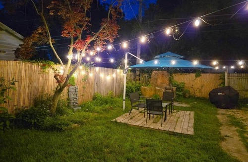 Columbus House | Charming house & great location
