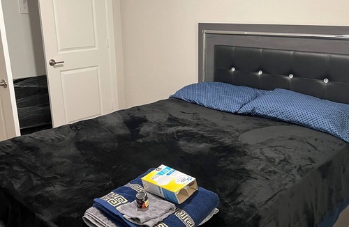 Royse City House | Charming large Room in large house with AC and WiFi in Royse City