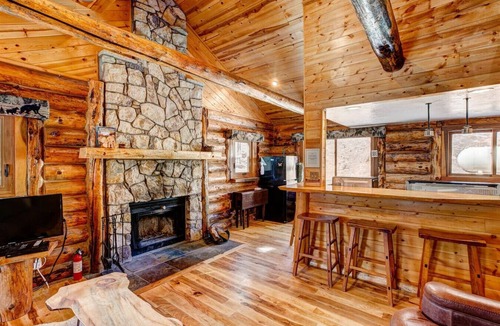 Drake Cabin | Charming Log Cabin with Acreage about 30 Minutes to Downtown Estes Park!