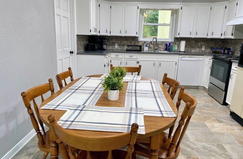 Carthage House | Charming, newly remodeled 2-bedroom duplex near Carthage w/AC, fast WiFi