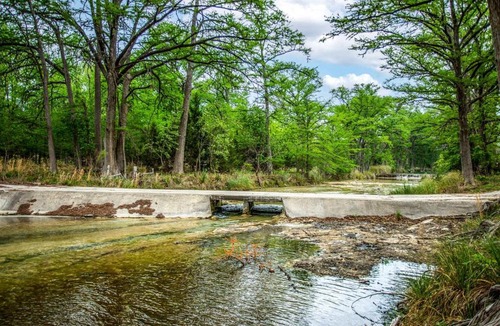Medina House | Charming Riverside Cabin Escape with Outdoor Relaxation Spaces in Medina, Texas