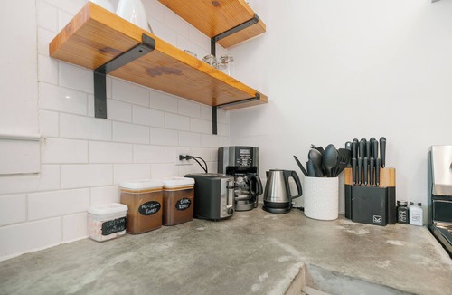 Beauregard Town Historic District Cottage | Charming, updated cottage in Downtown Baton Rouge