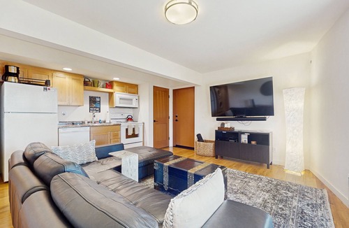 Rosario House | Cheerful 1-Bedroom Getaway on Orcas Island — Forest Retreat with Sound Views