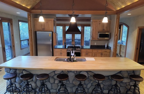 Custer House | Cherry on Top Lodge- we are ready to host you for a SWEET getaway!