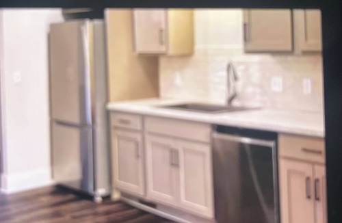Valentine House | Cherry Street Cottage is a nice 2-bedroom house in Valentine that has it all.