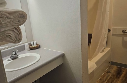Chewelah House | Chewelah Creek Inn
