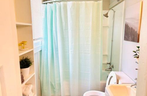 Midtown Apartment | Chic & Cozy Studio Retreat