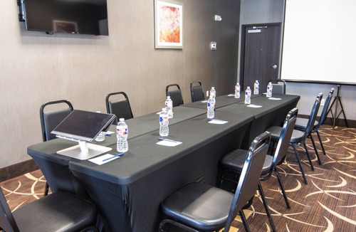 Barker Hotel | Chic hotel with AC and fitness room in marvelous Houston