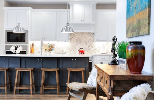 Fair Oaks Ranch House | Cinema - A Birdy Vacation Rental