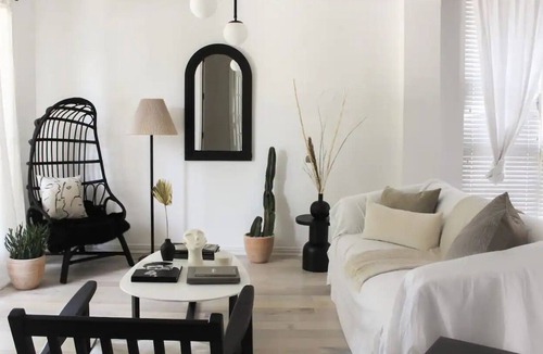 Little Elm House | CitizenNomad: Modern Dallas Lake House Bungalow