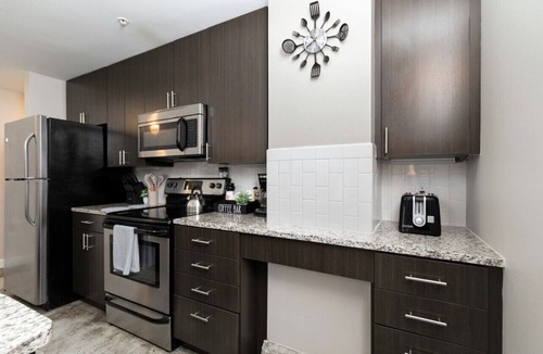 Downtown Des Moines Apartment | City Haven: Modern Loft 2bd/2bth Downtown DSM