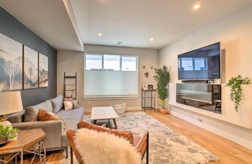 West Colfax House | City Skyline Views: Upscale Denver Townhome