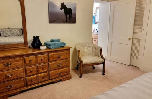 Roswell Other | Classic farmhouse on 20 acres, no cleaning fee!