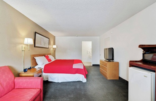 Junction Hotel | Clean, Comfortable, Pet-Friendly Lodge Near I-10 – Ideal for Road Trippers
